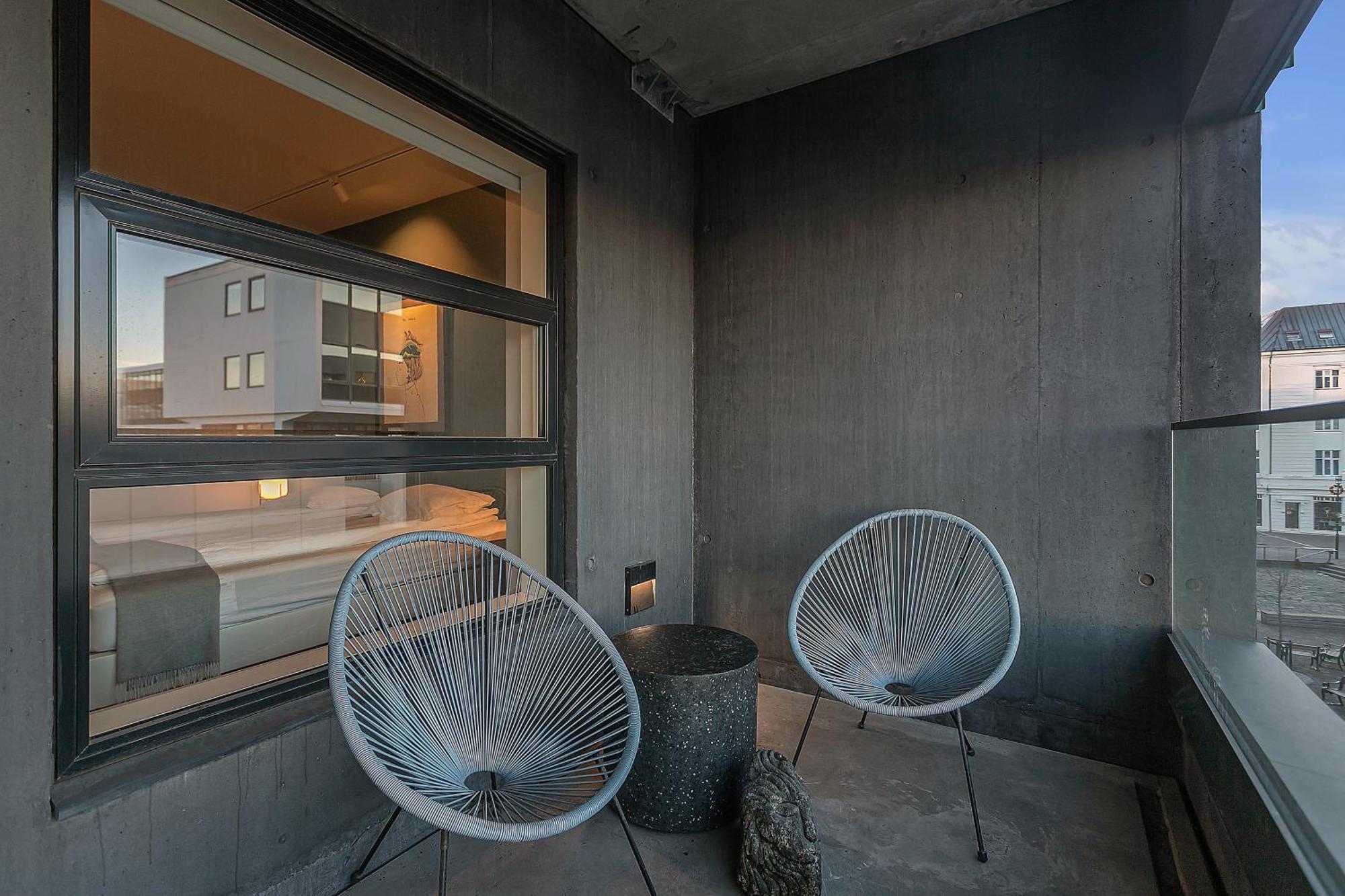 Sunny Central Reykjavik Apartment - Harbour View Екстер'єр фото
