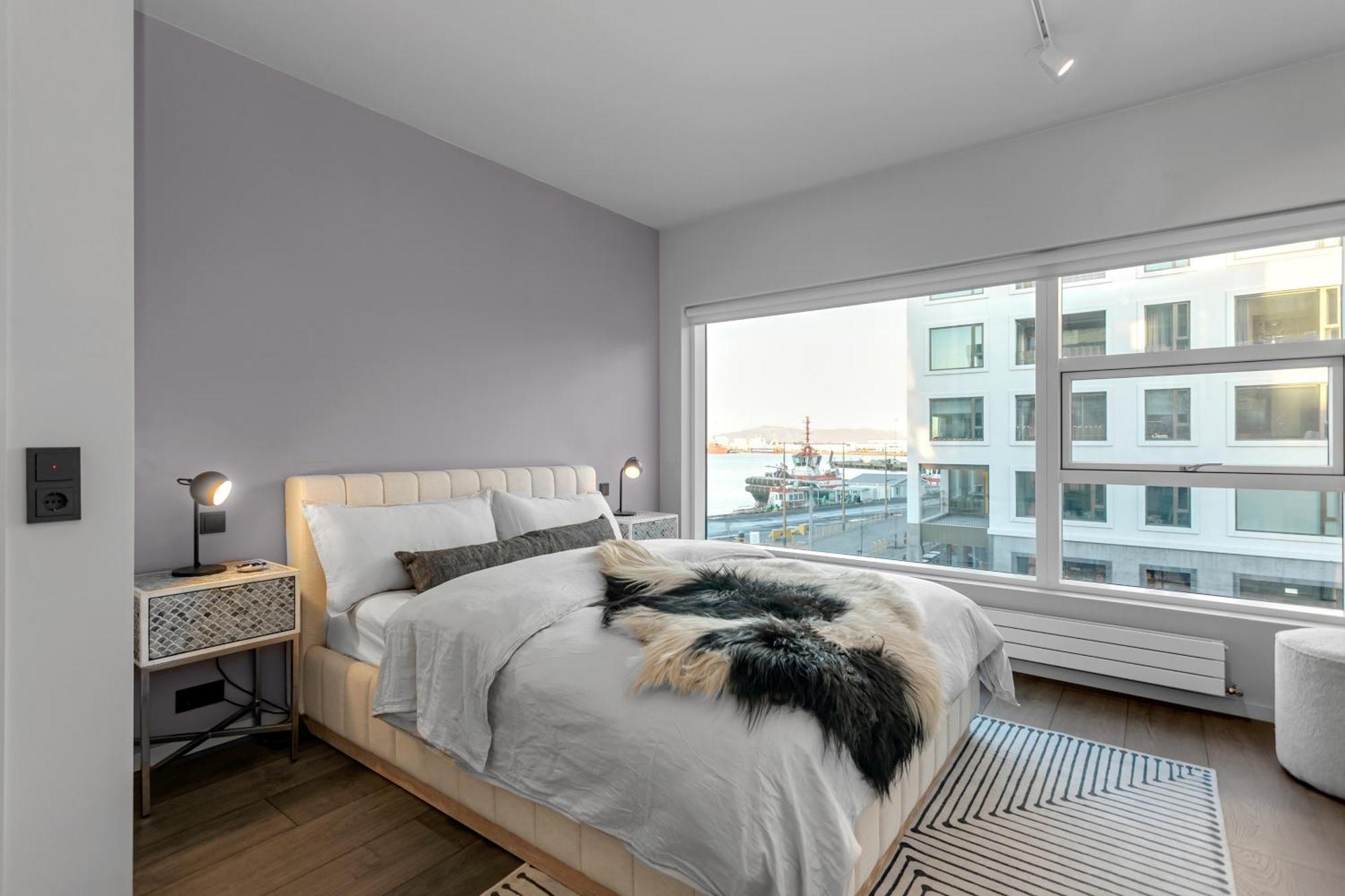 Sunny Central Reykjavik Apartment - Harbour View Екстер'єр фото